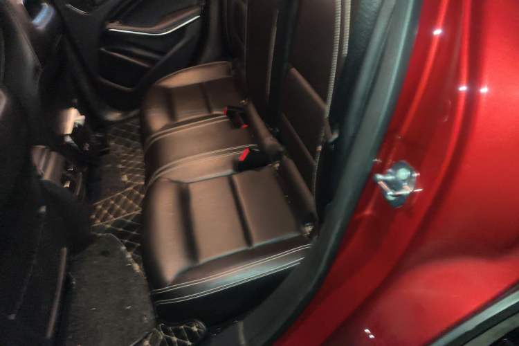 Used Mercedes-Benz GLA 2018 GLA 200 Fashion Model Left Rear Seat