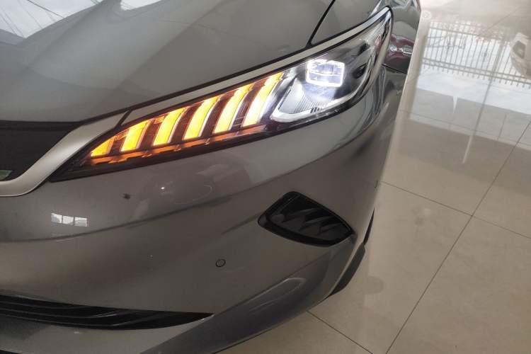 Used BYD Qin PLUS 2025 EV Smart Drive Edition 420KM Leading Model Left Front Headlight