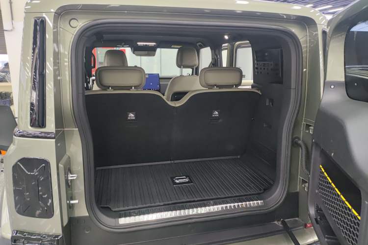 Used iCAR V23 2025 401 Two-Wheel Drive Intelligent Driving Version Trunk