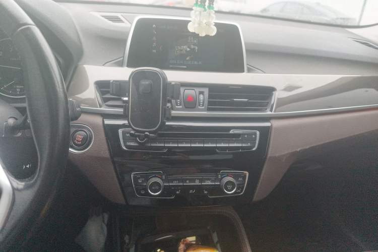 Used BMW X1 2018 xDrive20Li Luxury Edition
