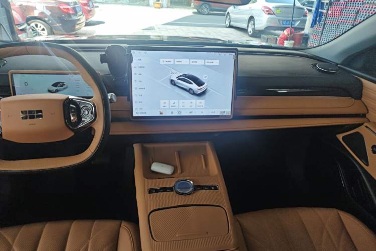 Used Geely Galaxy 8 2025 130km EM-i Deluxe Edition Audio And AC Panel