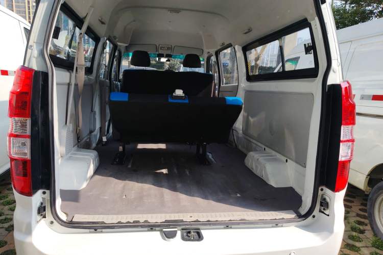 Used SRM Haoyun 2023 Standard Passenger Bus
