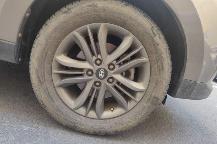 Used Hyundai ix35 2013 2.0L Automatic Two-Wheel Drive Smart GLS China V Standard