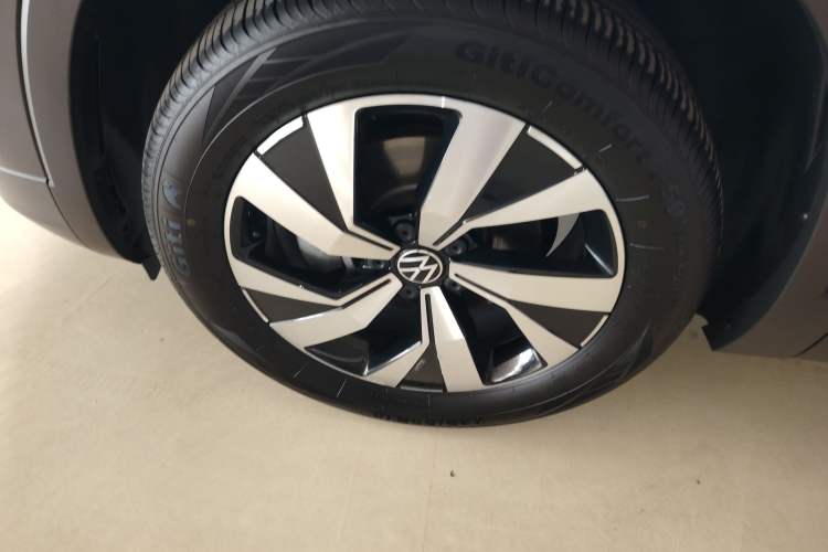 Used Volkswagen Tayron 2021 330TSI Two-Wheel Drive Luxury Smart Connectivity Version