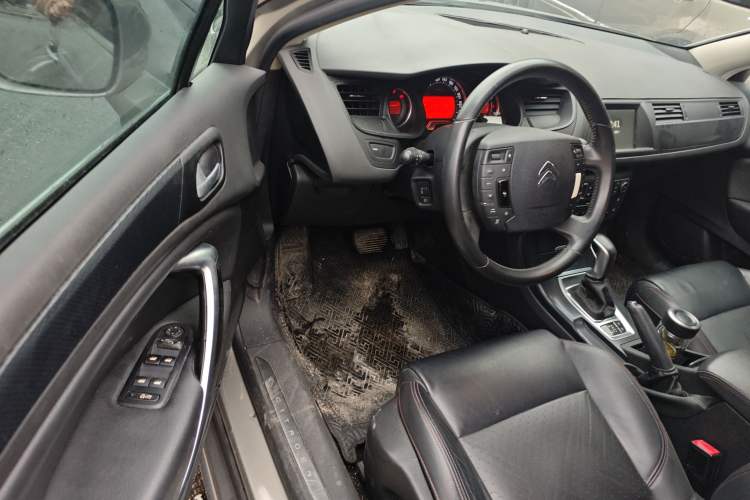Used Citroen C5 2014 1.6T Automatic Luxury Model