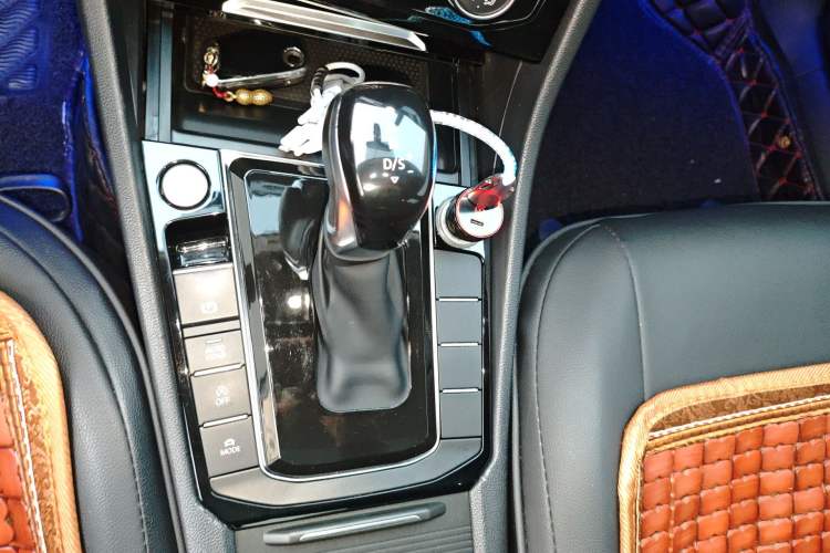 Used Volkswagen Sagitar 2020 280TSI DSG Comfort Version China VI Standard Gear Lever