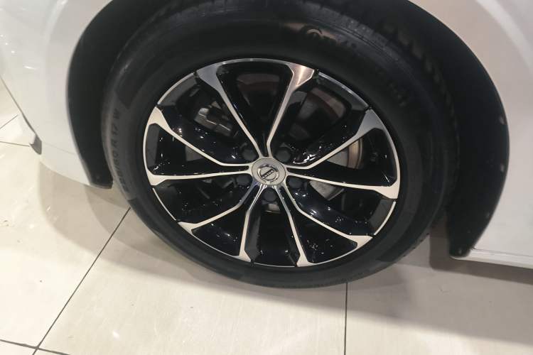 Used Volvo V60 2020 T4 Zhiyi Luxury Edition
