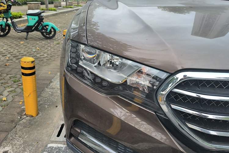 Used Haval H6 Coupe 2016 Blue Label 1.5T Automatic Two-Wheel Drive Elite Model Right Front Headlight