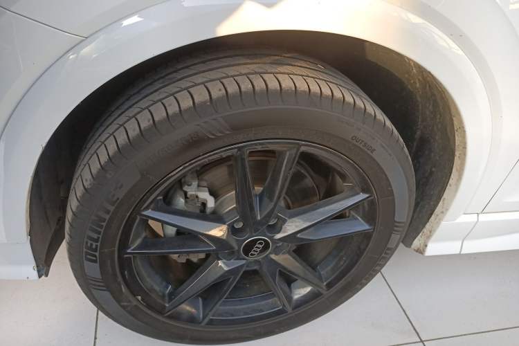 Used Audi Q2L 2023 35TFSI Progressive Dynamic Edition
