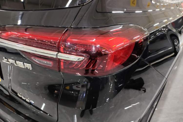 Used Buick Envision 2022 Encore Plus 652T Five-Seat Luxury Model Right Rear Taillight