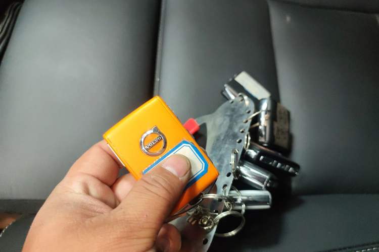 Used Volvo XC40 2024 B4 4x4 Smart Luxury Edition
