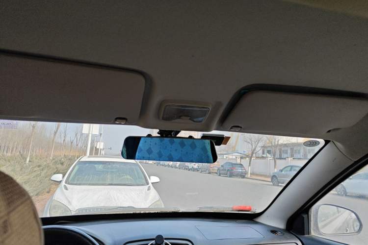 Used Dongfeng Fengon 330 2014 1.5L Manual Utility Version DK15 Headliner