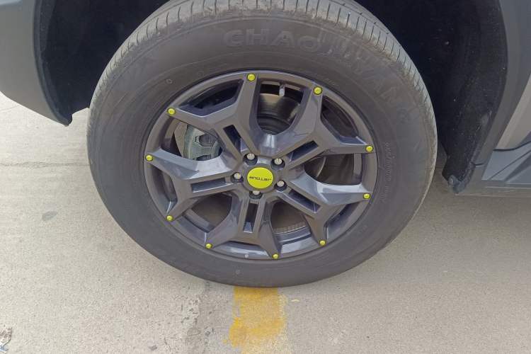 Used JETOUR Traveler 2023 2.0T All-Wheel-Drive CrossPRO Exterior 3