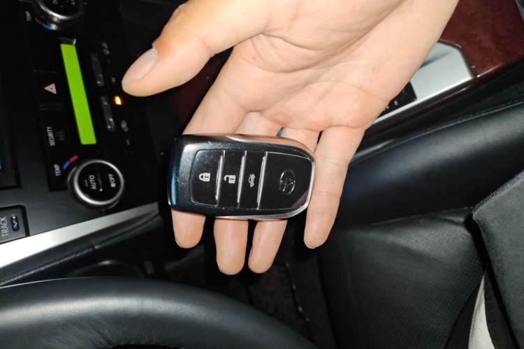 Used Toyota Camry 2013 2.5G Comfort Edition Vehicle Key