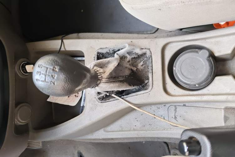 Used Wuling Rongguang V 2016 1.5L Practical Version Gear Lever