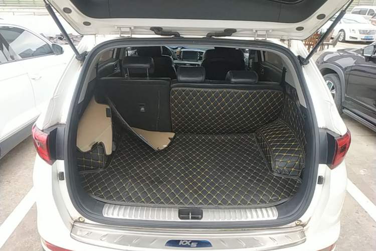 Used Kia KX5 2016 1.6T Automatic Two-Wheel Drive DLX Trunk