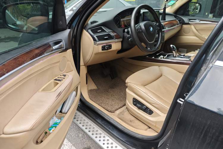 Used BMW X5 2008 xDrive48i Luxury Model
