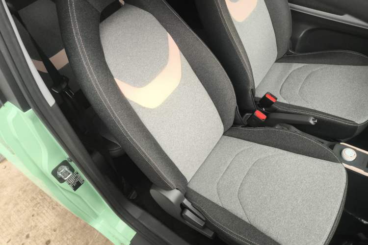 Used Chery QQ Ice Cream 2022 170km Sundae Phosphate Lithium-Ion