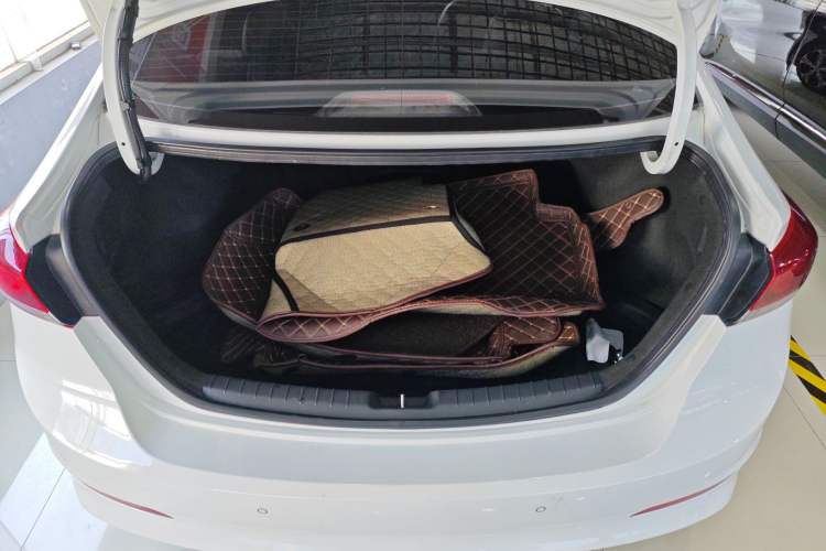 Used Hyundai Elantra (6th Generation / Lingdong) 2018 1.4T Dual-Clutch Xuan Dong · Dynamic Edition