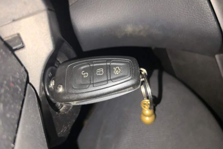 Used Ford Focus 2012 Hatchback 1.6L Automatic Fashion Edition