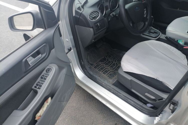 Used Ford Focus 2012 Hatchback Classic 1.8L Automatic Base Model
