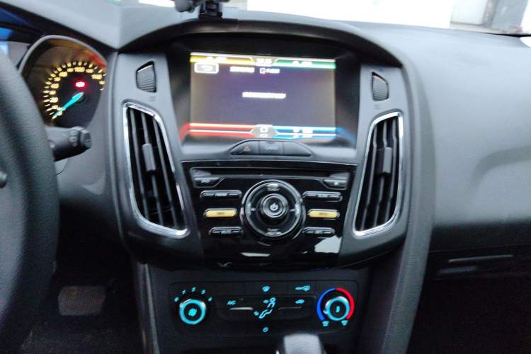 Used Ford Focus 2015 Hatchback 1.6L Automatic Comfort Model