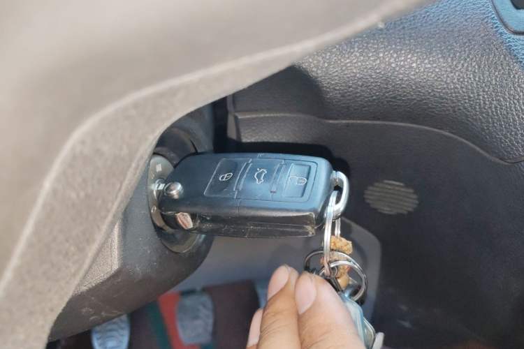 Used Ford Transit 2017 2.0T Gasoline Multi-Purpose Commercial Vehicle Short Wheelbase Low Roof China V Standard
