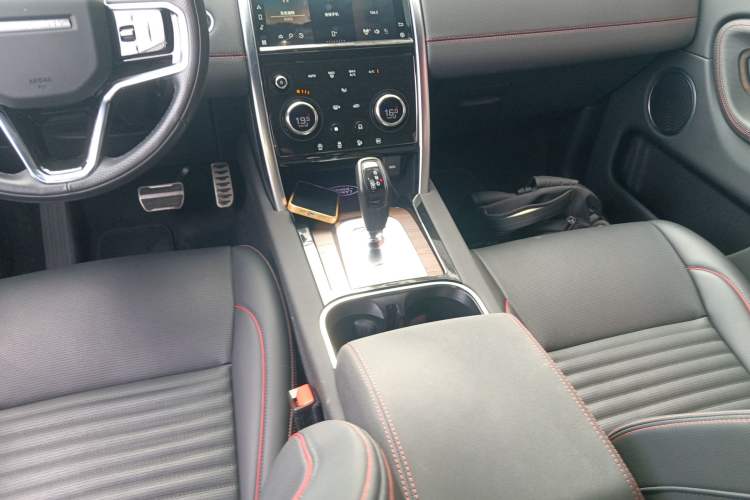 Used Land Rover Discovery Sport New Energy 2022 Facelifted P300e Plug-in Hybrid Electric Version