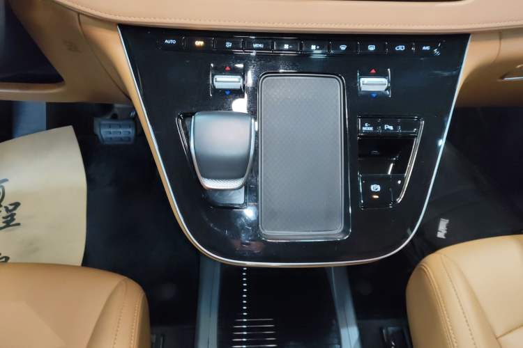 Used Hongqi HQ9 PHEV 2024 2.0T Four-Wheel Drive Business Edition