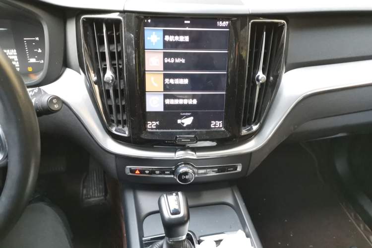 Used Volvo XC60 2019 T5 4x4 Smart Edition China VI Standard