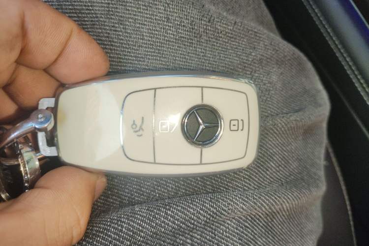 Used Mercedes-Benz GLC 2021 GLC 300 L 4MATIC Dynamic Model Vehicle Key