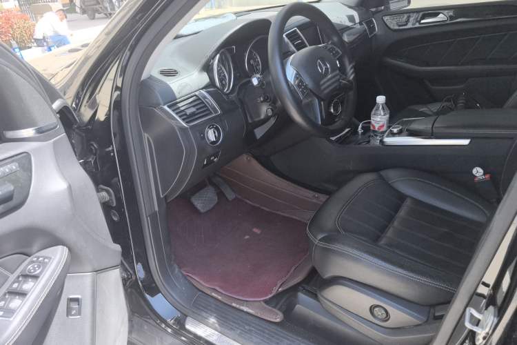 Used Mercedes-Benz GLA  Driver Seat