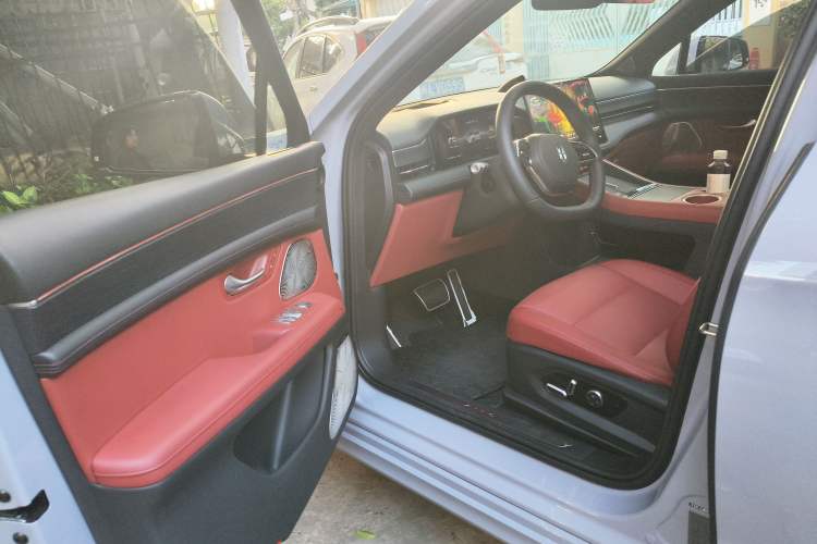 Used Hima AITO M5 2025 All-Electric Ultra Rear-Wheel-Drive Version Driver Seat