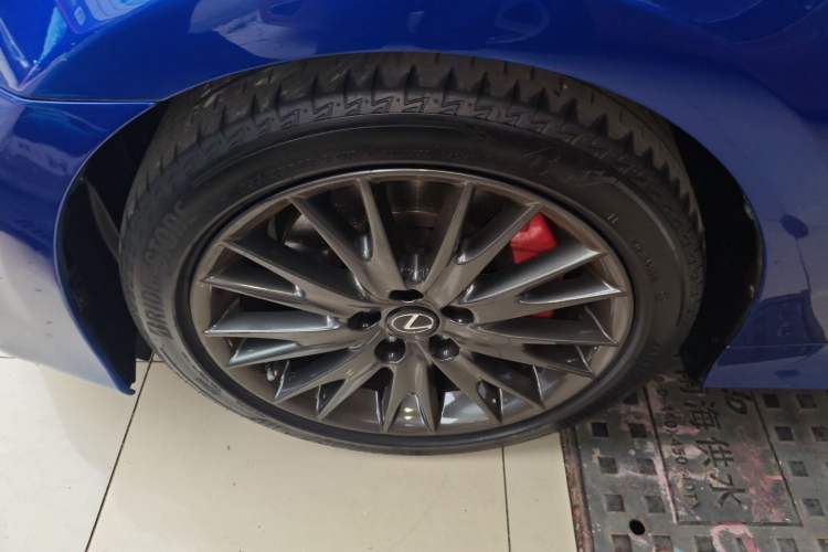 Used Lexus GS 2017 300 F SPORT Left Front Wheel Hub