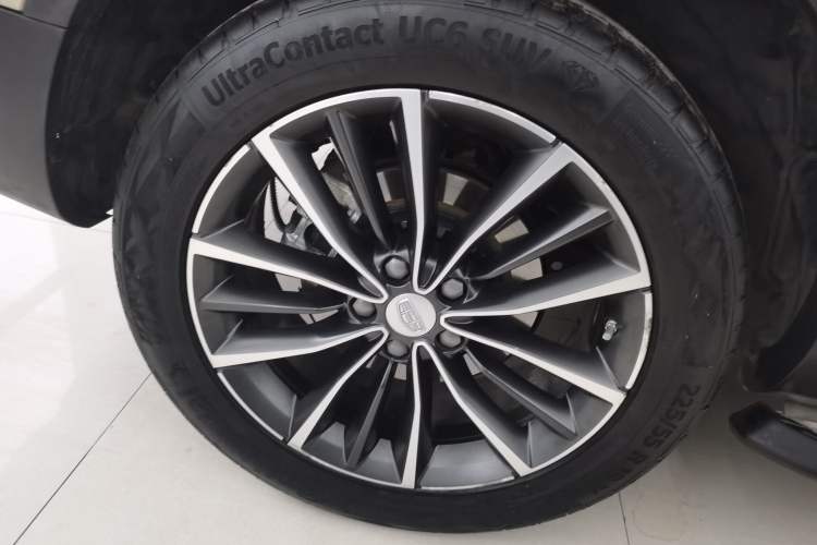 Used Geely Auto Emgrand X7 Sport 2018 1.8TD Automatic All-Wheel-Drive ZhiZun Model with 4G Connectivity
