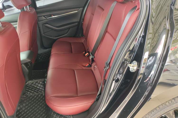 Used Mazda 3 Axela 2023 2.0L Automatic ZhiXuan Edition
