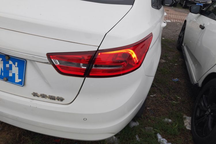 Used Ford Escort 2015 1.5L Automatic Fashion Model Exterior 3