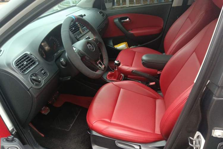 Used Volkswagen Polo 2018 1.5L Manual Drive-Comfort Model Left Front Seat