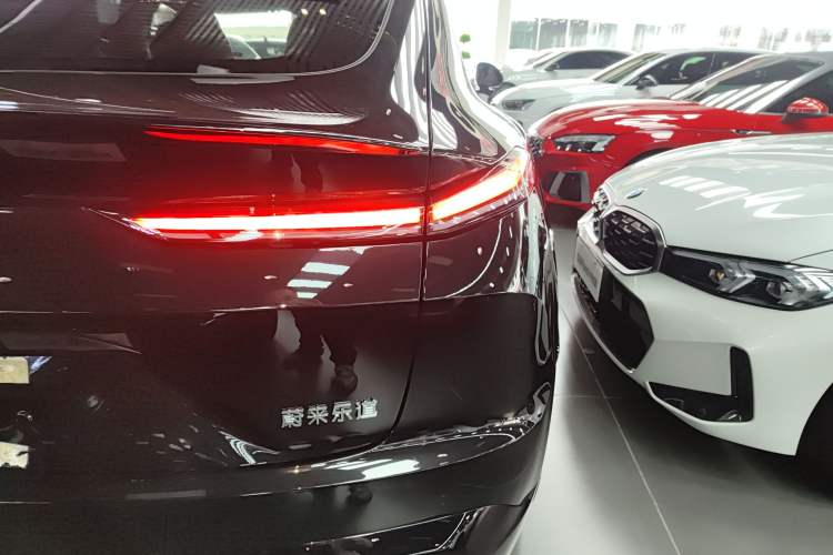 Used ONVO L60 2024 85 kWh Rear-Drive Version
