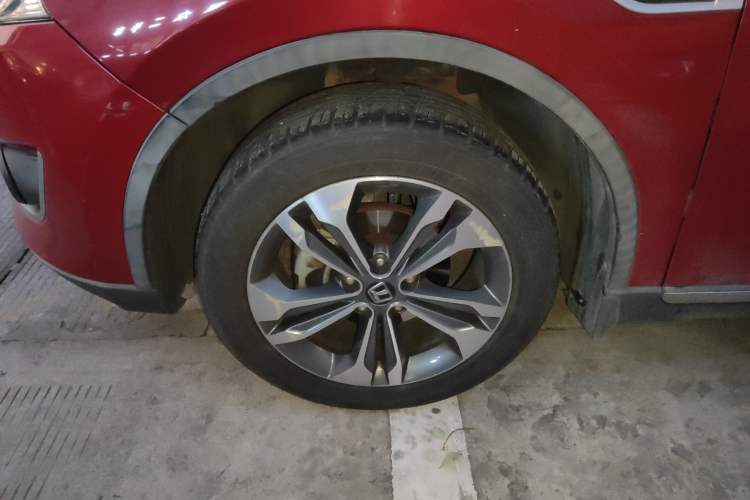 Used Luxgen U6 SUV 2014 1.8T Charm Version
