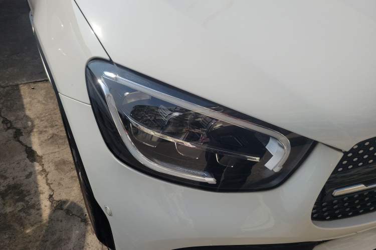 Used Mercedes-Benz GLC Coupe 2022 Refreshed GLC 300 4MATIC Coupe SUV Right Front Headlight