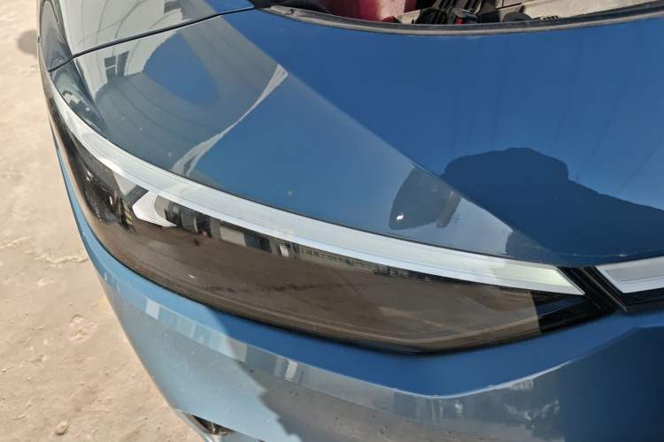 Used Volkswagen ID.7 VIZZION 2024 AIR model Right Front Headlight