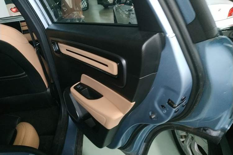 Used Geely Auto icon 2023 1.5TD Chocolate Smoothie Edition
