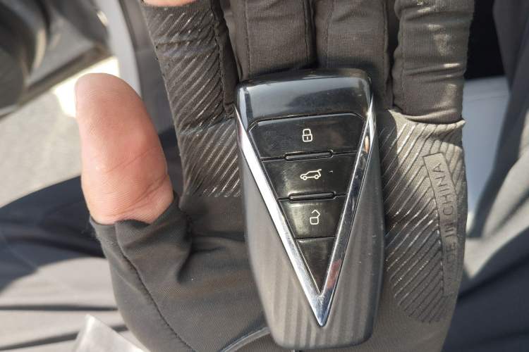 Used Venucia V DD-i 2025 Orca 150km Joyful Journey Edition
