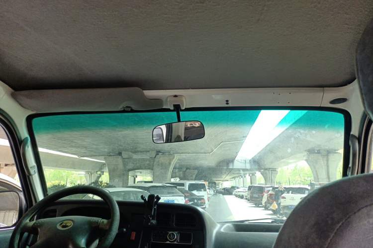 Used Jinbei Hiace 2011 2.0L 5th Generation Kuaiyunwang Standard Version 4G20B Headliner