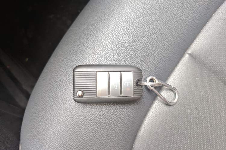 Used Roewe i6 2020 PLUS 1.6L CVT 4G Connected Glory Holographic Edition