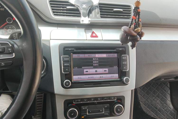 Used Volkswagen FAW-Volkswagen CC 2011 1.8TSI Luxury Model Audio And AC Panel