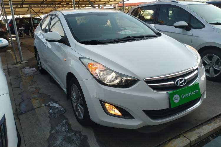 Used Hyundai Elantra (5th Generation / Langdong) 2015 1.6L Automatic Fashion Model