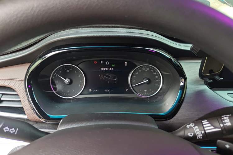 Used Buick GL8 2023 Land Executive Class Smart Enjoyment Model