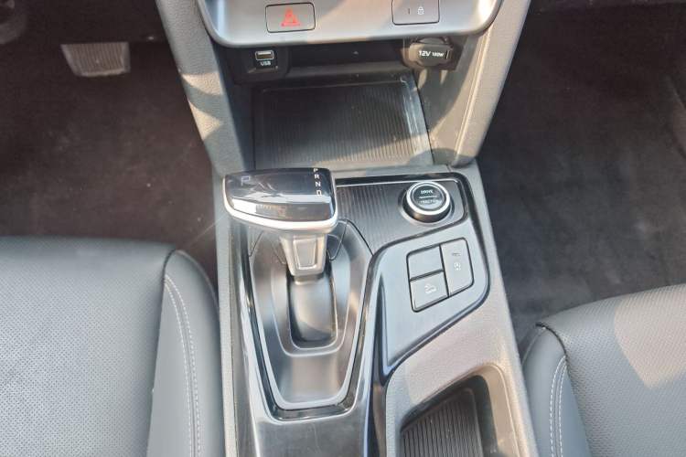 Used Hyundai ix35 2021 2.0L Automatic 2WD GLS Leading Edition Gear Lever